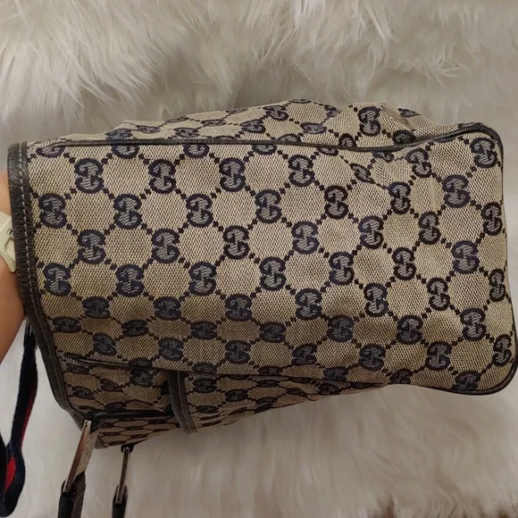 Authentic Gucci GG Monogram Supreme Sherry Web Pop Tote Bag - Picture 7 of 11